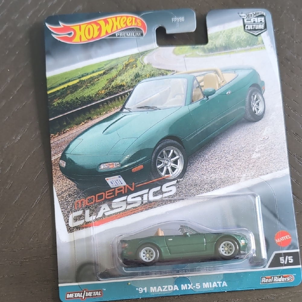 Hot Wheels Modern Classics '91 Mazda MX-5 Miata - Green